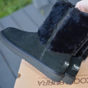NEW Koolaburra by UGG Size 7 Aubrei Short Black